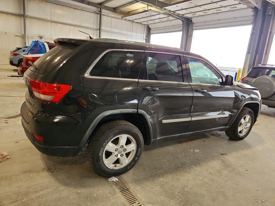 52063136 :رقم المزاد ، 1J4RR4GG5BC622323 vin ، 2011 Jeep Grand Cherokee مزاد بيع