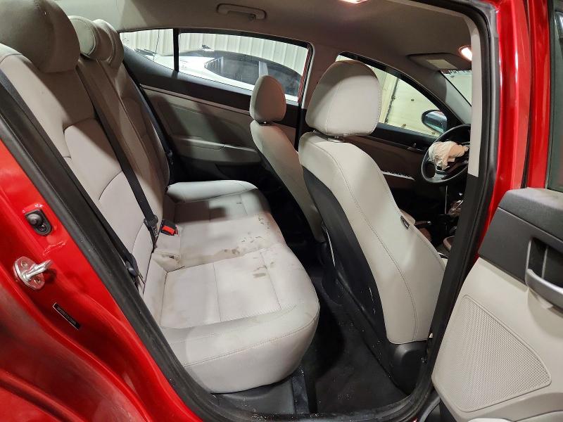 53274906 :رقم المزاد ، 5NPD84LF5JH318816 vin ، 2018 Hyundai Elantra مزاد بيع