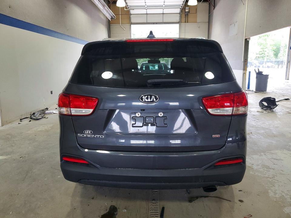 54729576 :رقم المزاد ، 5XYPG4A35JG353307 vin ، 2018 Kia Sorento مزاد بيع
