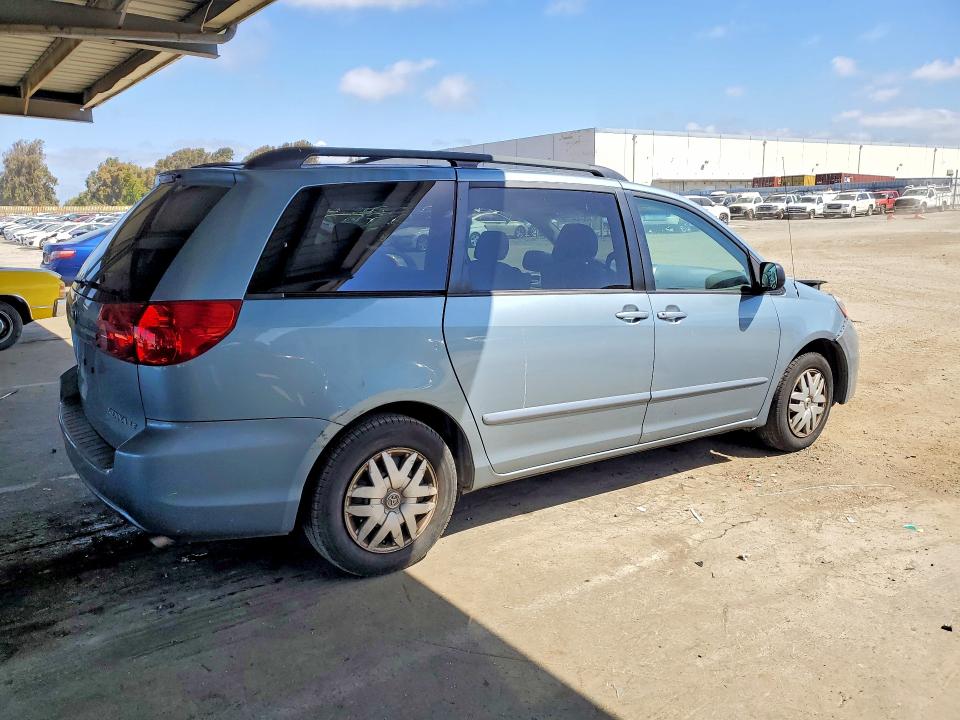 53134196 :رقم المزاد ، 5TDZK23C18S105464 vin ، 2008 Toyota Sienna مزاد بيع