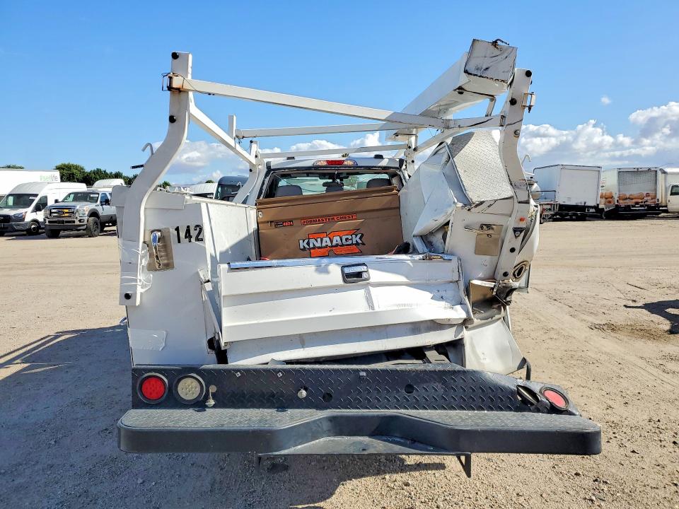 52900476 :رقم المزاد ، 1FDRF3E6XNEC66944 vin ، 2022 Ford F350 مزاد بيع