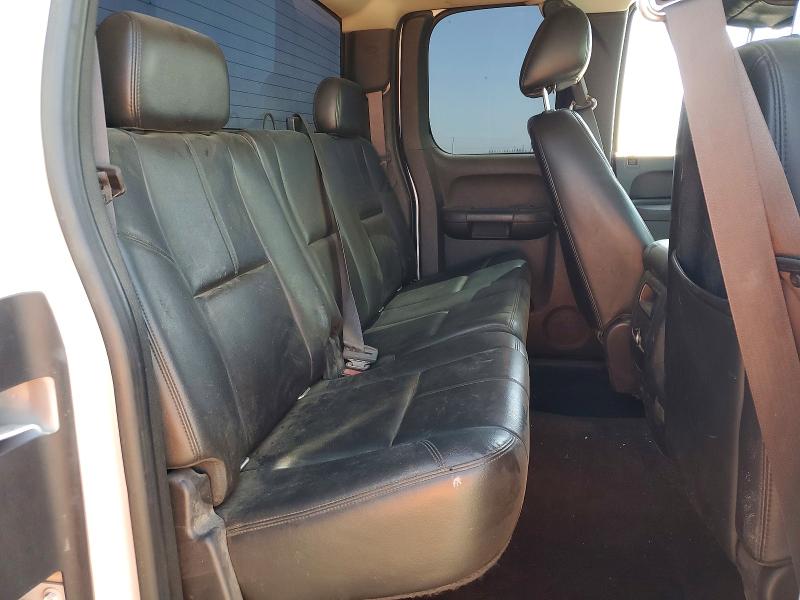 53991266 :رقم المزاد ، 1GC2KXC84BZ437558 vin ، 2011 Chevrolet Silverado مزاد بيع