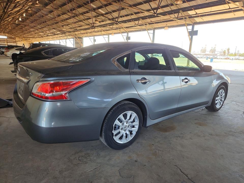 2015 Nissan Altima მანქანა იყიდება აუქციონზე, vin: 1N4AL3AP6FN899652, აუქციონის ნომერი: 55021496