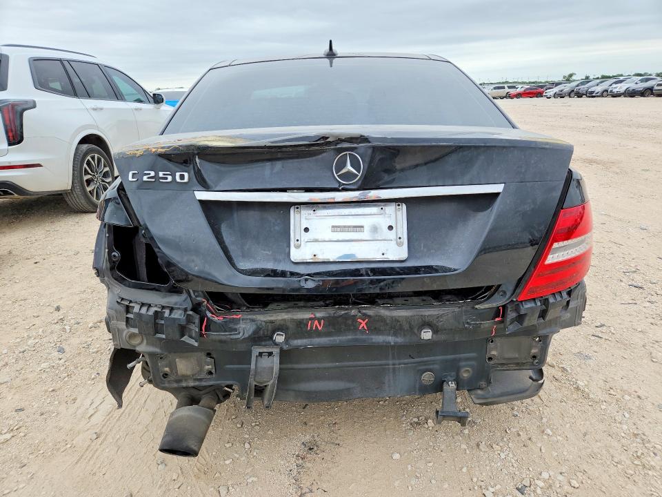 Продажа на аукционе авто 2014 Mercedes-benz C, vin: WDDGF4HB8EA937387, номер лота: 52780096