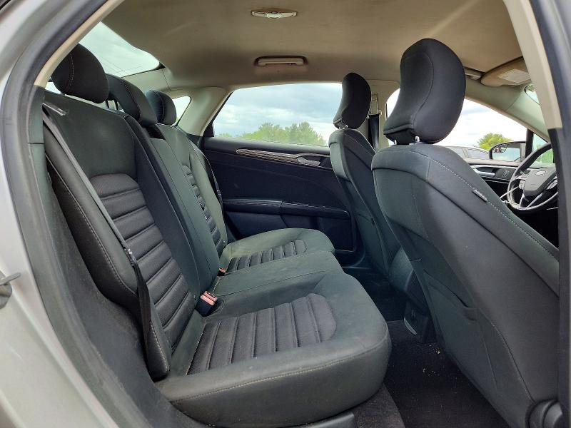 55083496 :رقم المزاد ، 3FA6P0G77HR106715 vin ، 2017 Ford Fusion مزاد بيع