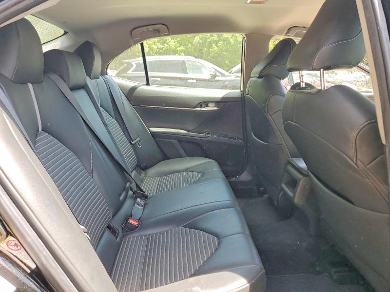 52222116 :رقم المزاد ، 4T1B11HK9KU721426 vin ، 2019 Toyota Camry مزاد بيع