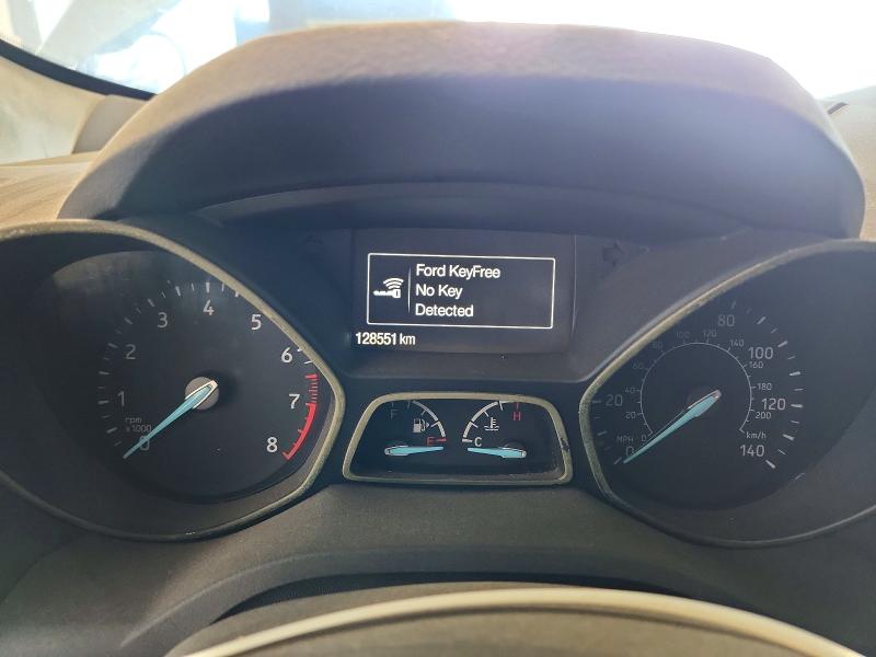 2017 Ford Escape მანქანა იყიდება აუქციონზე, vin: 1FMCU9J98HUB94375, აუქციონის ნომერი: 54833736