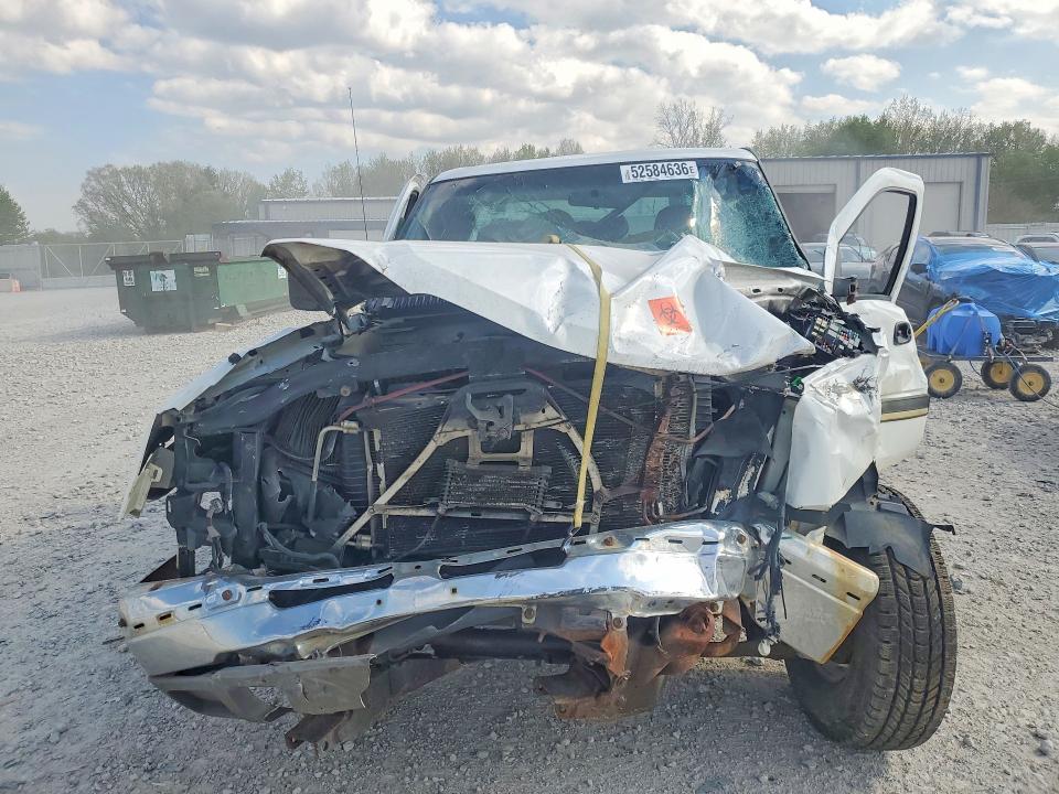 Продажа на аукционе авто 2004 Chevrolet Silverado, vin: 1GCHK29U84E131071, номер лота: 52584636