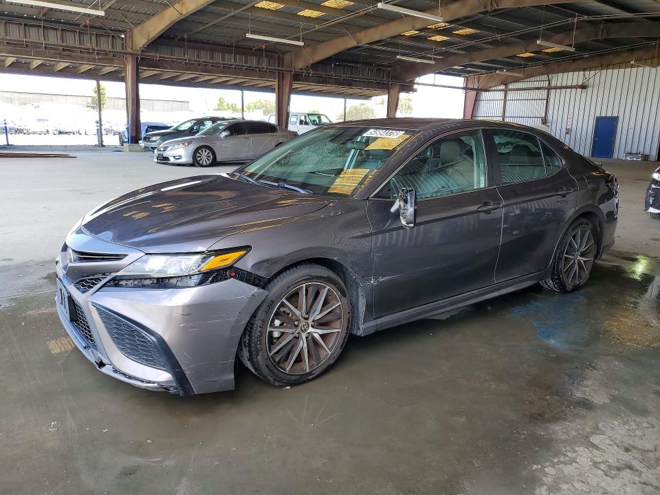 Продаж на аукціоні авто 2023 Toyota Camry, vin: 4T1G11AK5PU733533, номер лоту: 54984376