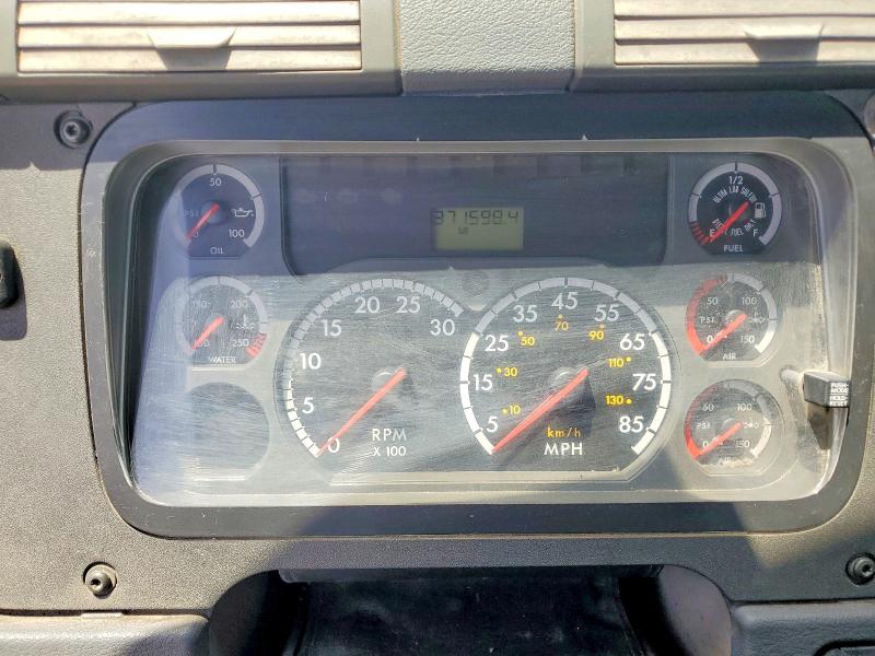 52710626 :رقم المزاد ، 1FUJGECK69LAL8088 vin ، 2009 Freightliner Cascadia مزاد بيع