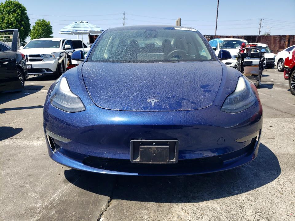 54010956 :رقم المزاد ، 5YJ3E1EA7NF143185 vin ، 2022 Tesla Model 3 مزاد بيع