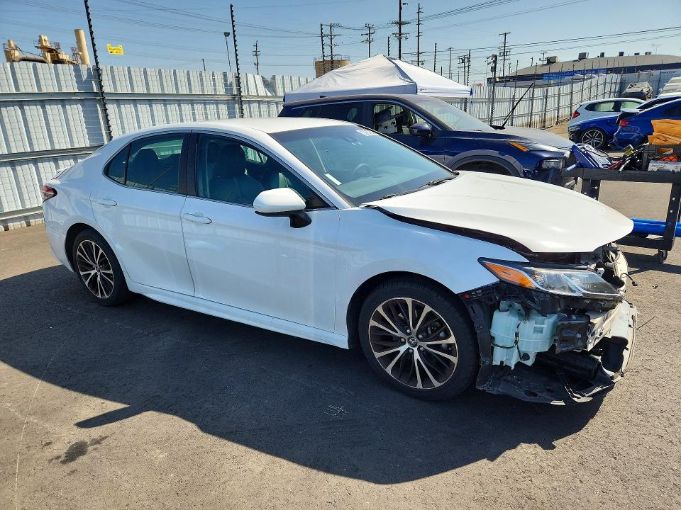 Aukcja sprzedaży 2018 Toyota Camry, vin: 4T1B11HKXJU631880, numer aukcji: 52259076