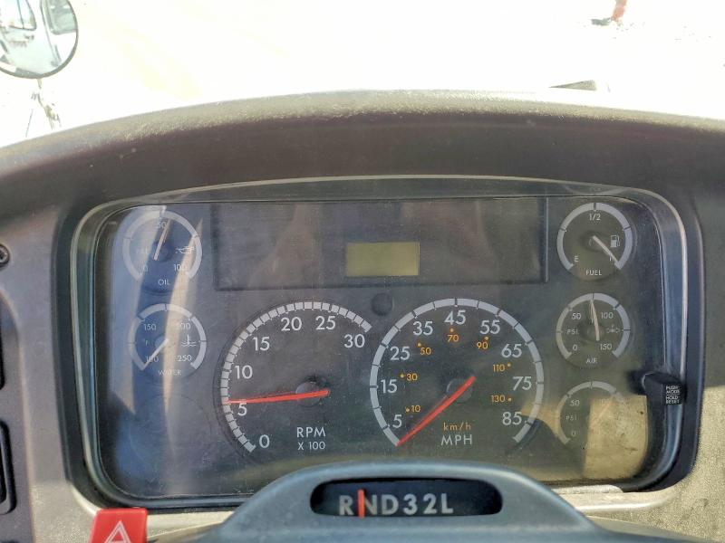 2005 Freightliner M2 მანქანა იყიდება აუქციონზე, vin: 1FVACXCS15HU04682, აუქციონის ნომერი: 52616806