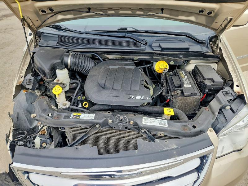 2015 Chrysler Town & Country მანქანა იყიდება აუქციონზე, vin: 2C4RC1BG8FR561639, აუქციონის ნომერი: 55088146