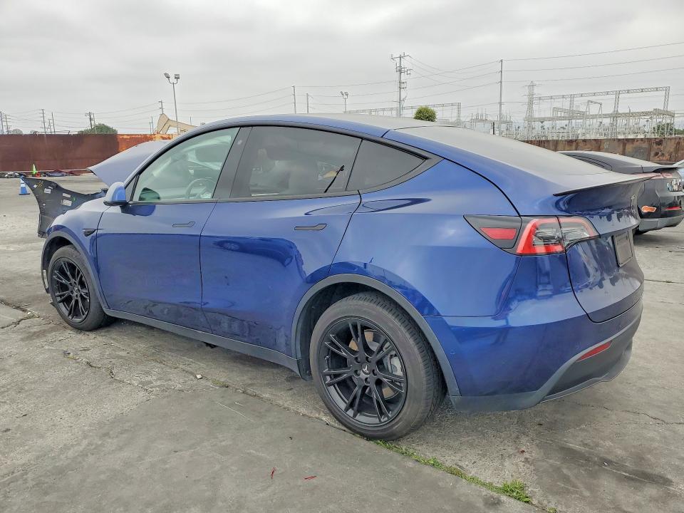 51812576 :رقم المزاد ، 5YJYGDEE7LF056436 vin ، 2020 Tesla Model Y مزاد بيع