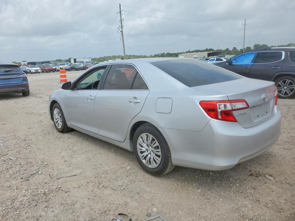 51917716 :رقم المزاد ، 4T4BF1FK9ER375232 vin ، 2014 Toyota Camry مزاد بيع