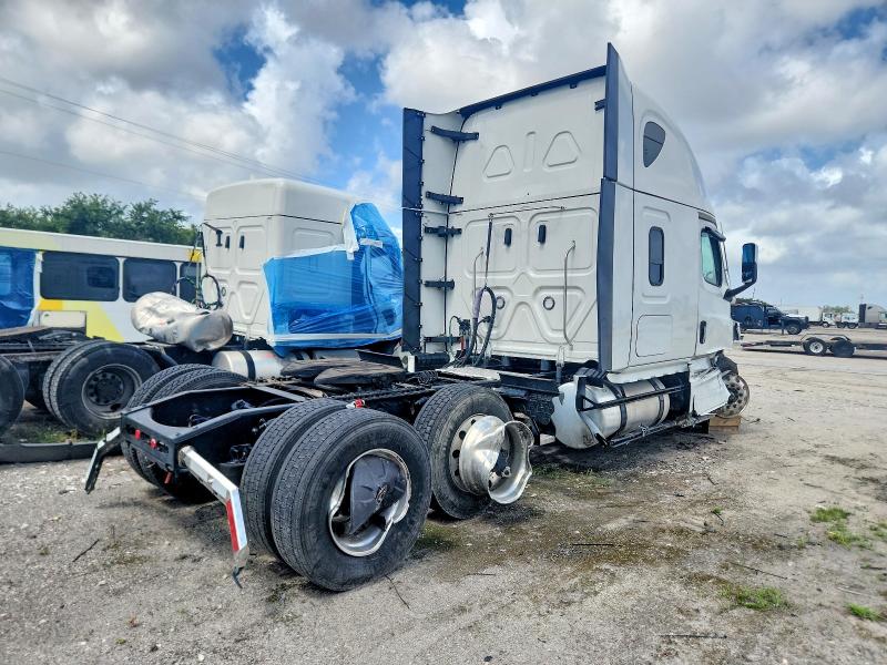 Продажа на аукционе авто 2024 Freightliner Cascadia 126, vin: 3AKJHHDR3RSVK8290, номер лота: 94920645