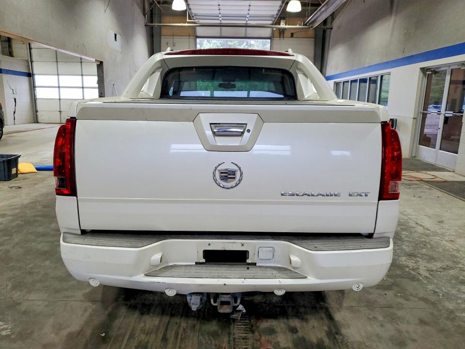 2002 Cadillac Escalade მანქანა იყიდება აუქციონზე, vin: 3GYEK63N52G236503, აუქციონის ნომერი: 53159986