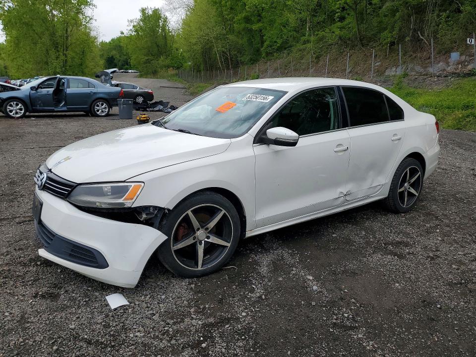 53250156 :رقم المزاد ، 3VWDP7AJ2DM214260 vin ، 2013 Volkswagen Jetta مزاد بيع