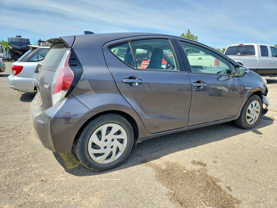 2015 Toyota Prius C მანქანა იყიდება აუქციონზე, vin: JTDKDTB38F1579411, აუქციონის ნომერი: 53878106