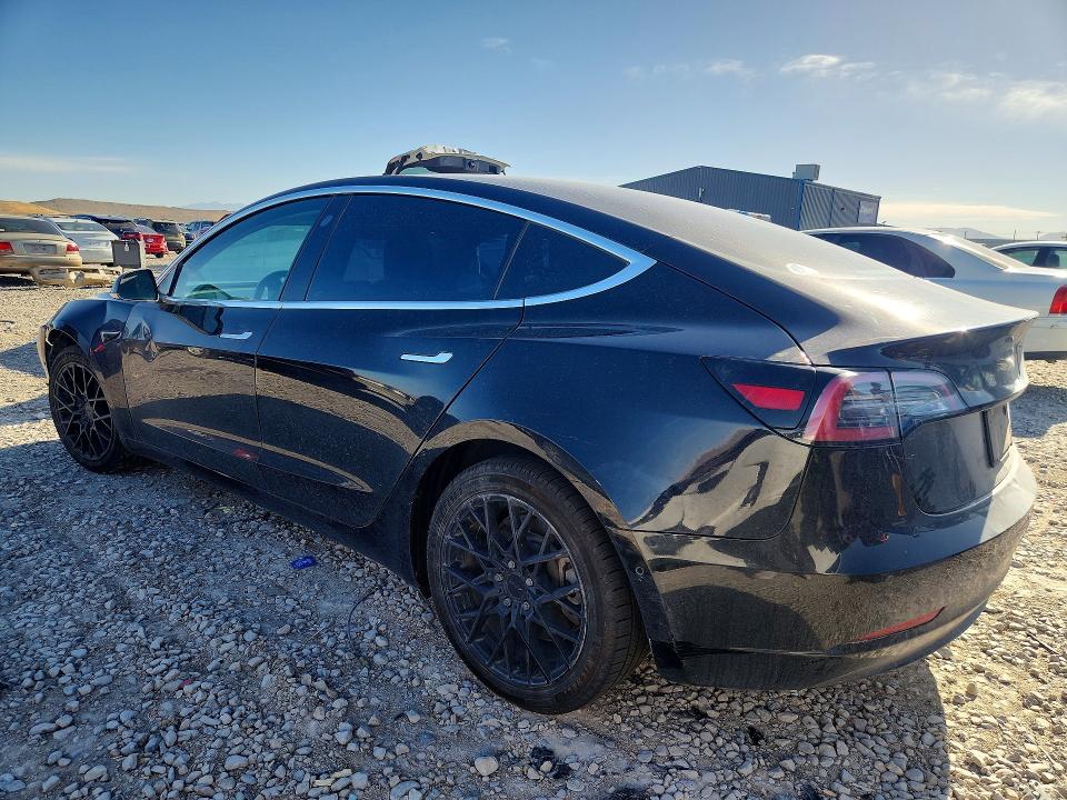 54841596 :رقم المزاد ، 5YJ3E1EAXKF297823 vin ، 2019 Tesla Model 3 مزاد بيع
