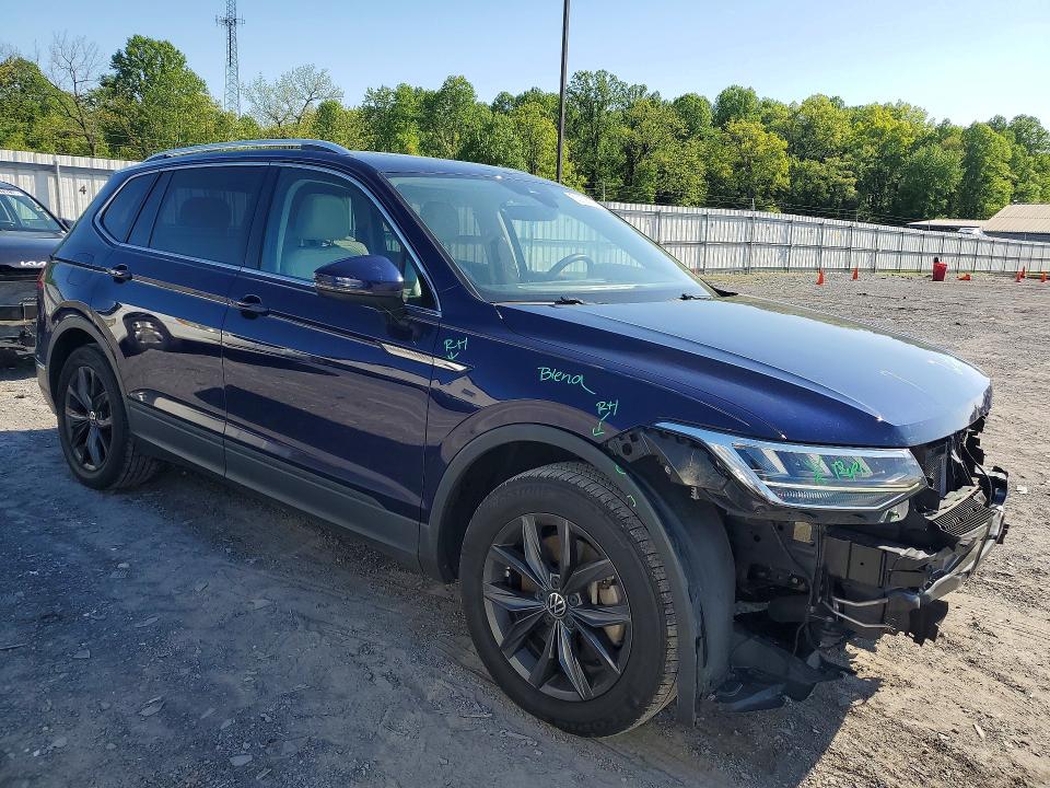 52138076 :رقم المزاد ، 3VV2B7AX6NM169808 vin ، 2022 Volkswagen Tiguan مزاد بيع