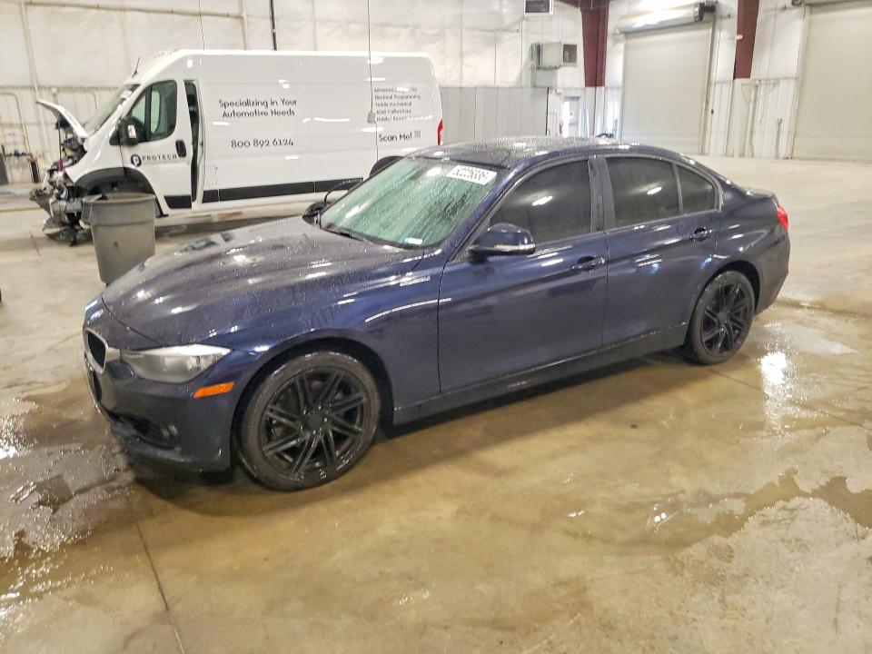 2014 Bmw 328 მანქანა იყიდება აუქციონზე, vin: WBA3B5C58EF599744, აუქციონის ნომერი: 52226336