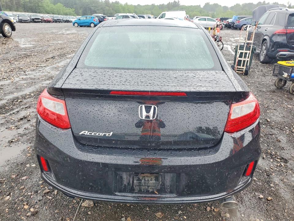 54277546 :رقم المزاد ، 1HGCT1B37FA006139 vin ، 2015 Honda Accord مزاد بيع