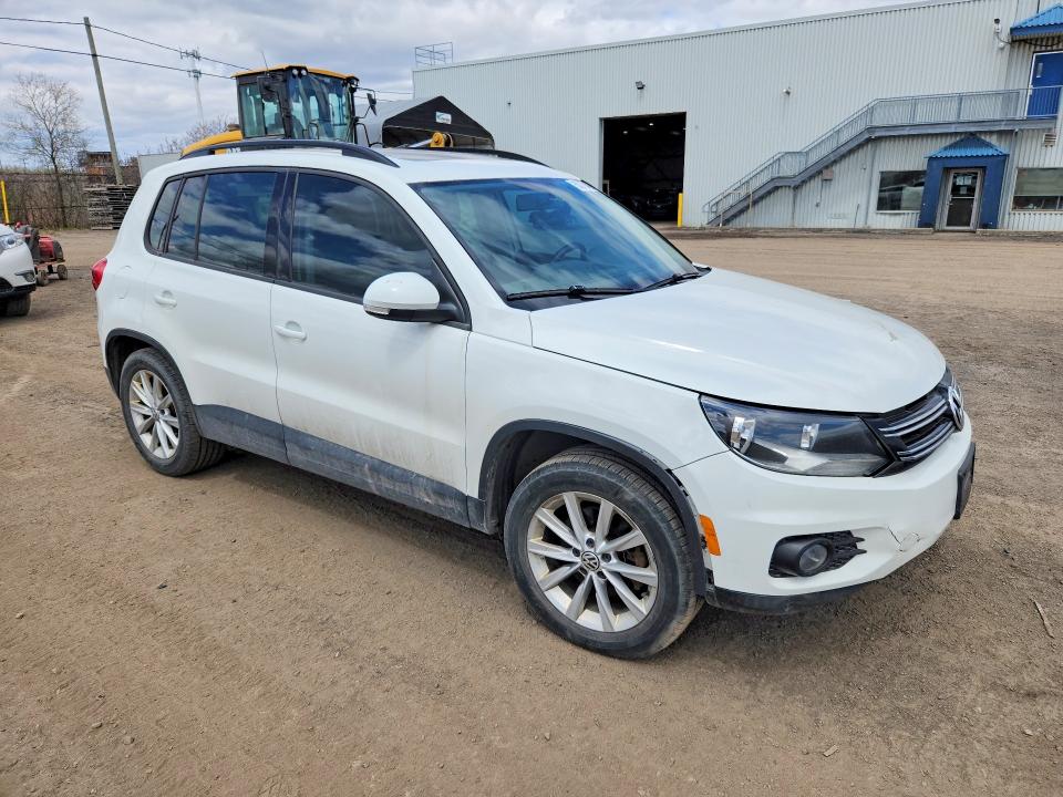 2015 Volkswagen Tiguan მანქანა იყიდება აუქციონზე, vin: WVGJV7AX2FW608811, აუქციონის ნომერი: 53379496