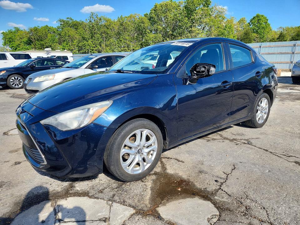 52016616 :رقم المزاد ، 3MYDLBYV4HY164360 vin ، 2017 Toyota Yaris Ia مزاد بيع