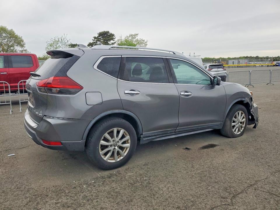 Продаж на аукціоні авто 2018 Nissan Rogue, vin: KNMAT2MVXJP518686, номер лоту: 52023996