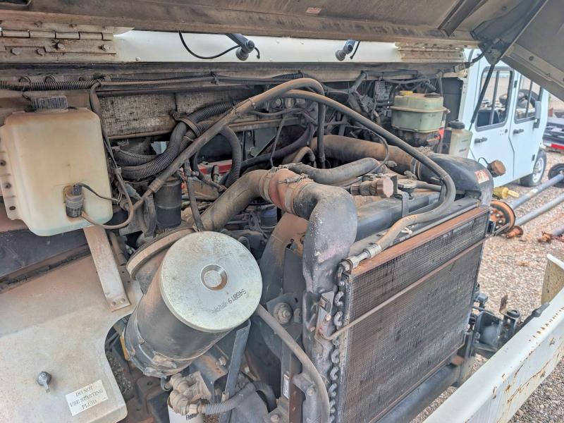 Продажа на аукционе авто 2002 Freightliner Chassis, vin: 4UZAANBW72CJ99786, номер лота: 52938636