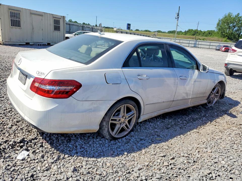 2013 Mercedes-benz E მანქანა იყიდება აუქციონზე, vin: WDDHF5KB8DA725834, აუქციონის ნომერი: 53435726