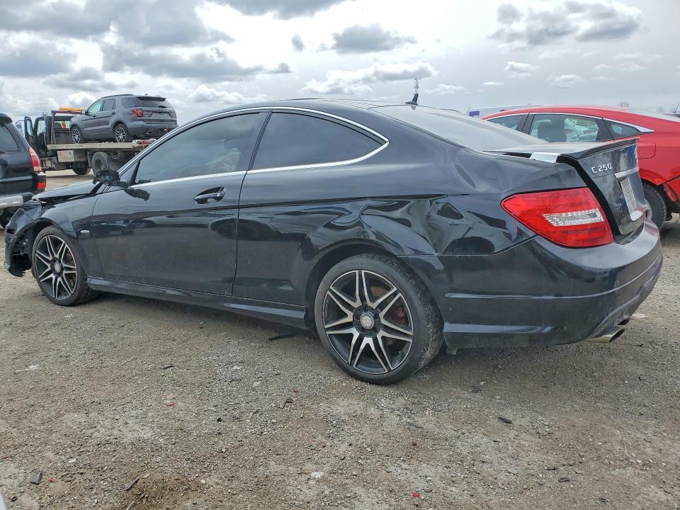 2013 Mercedes-benz C მანქანა იყიდება აუქციონზე, vin: WDDGJ4HB9DF958099, აუქციონის ნომერი: 51602656