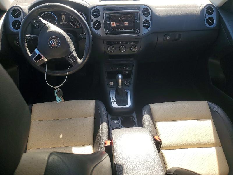 52571046 :رقم المزاد ، WVGAV7AXXHK001419 vin ، 2017 Volkswagen Tiguan مزاد بيع