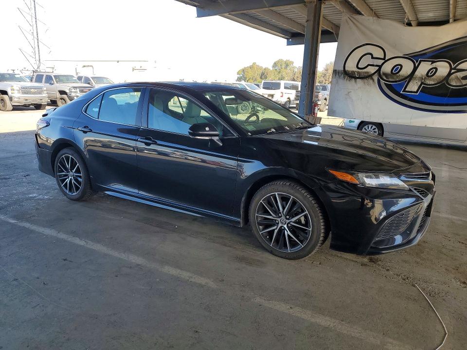 Продажа на аукционе авто 2021 Toyota Camry, vin: 4T1T11AK0MU487159, номер лота: 53665056