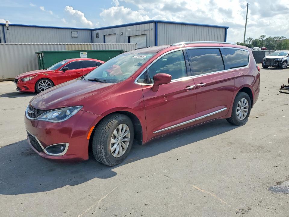 Продажа на аукционе авто 2019 Chrysler Pacifica, vin: 2C4RC1BG6KR554263, номер лота: 52846516