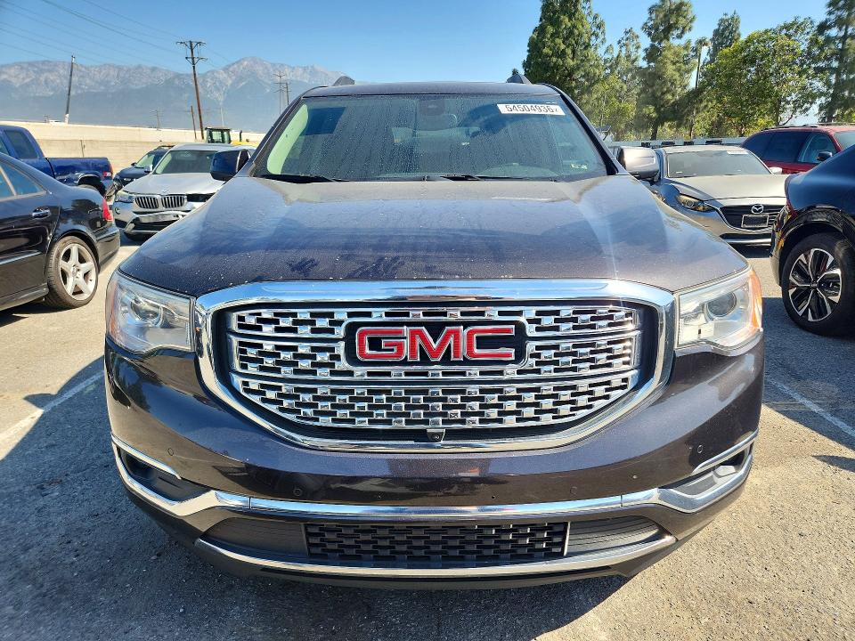 54504936 :رقم المزاد ، 1GKKNPLS1HZ152056 vin ، 2017 Gmc Acadia مزاد بيع