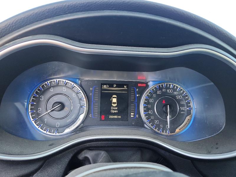 2015 Chrysler 200 მანქანა იყიდება აუქციონზე, vin: 1C3CCCABXFN648063, აუქციონის ნომერი: 53426206