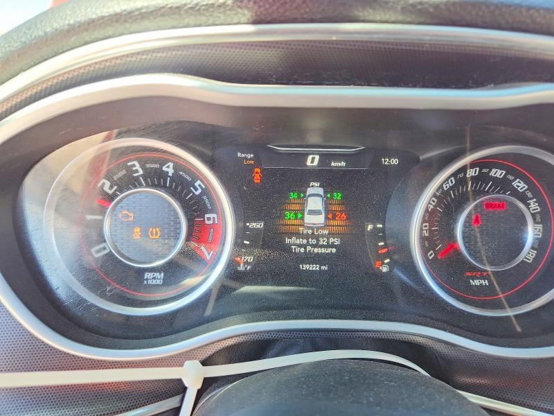 51858246 :رقم المزاد ، 2C3CDZDJ4FH869217 vin ، 2015 Dodge Challenger مزاد بيع