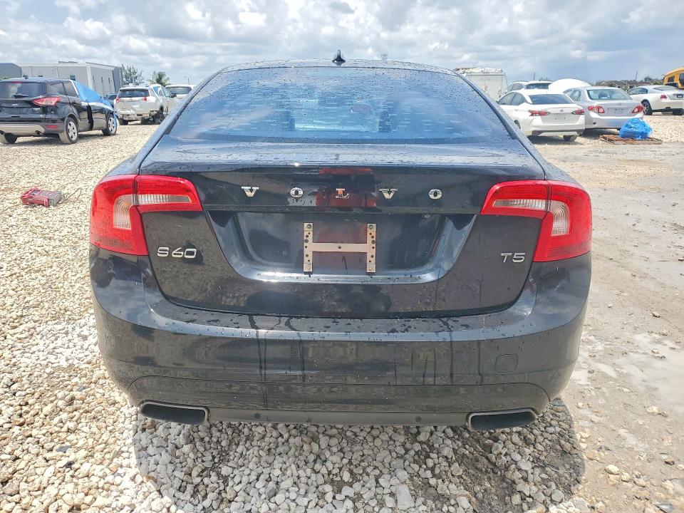 Продаж на аукціоні авто 2015 Volvo S60, vin: YV140MFD6F1318902, номер лоту: 53692876
