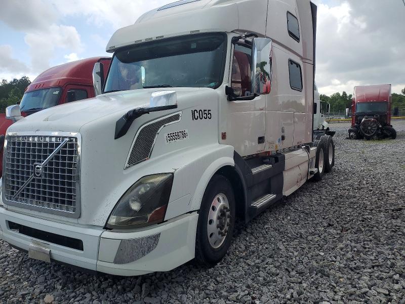 2017 Volvo Vn მანქანა იყიდება აუქციონზე, vin: 4V4NC9EH2HN961704, აუქციონის ნომერი: 55559786