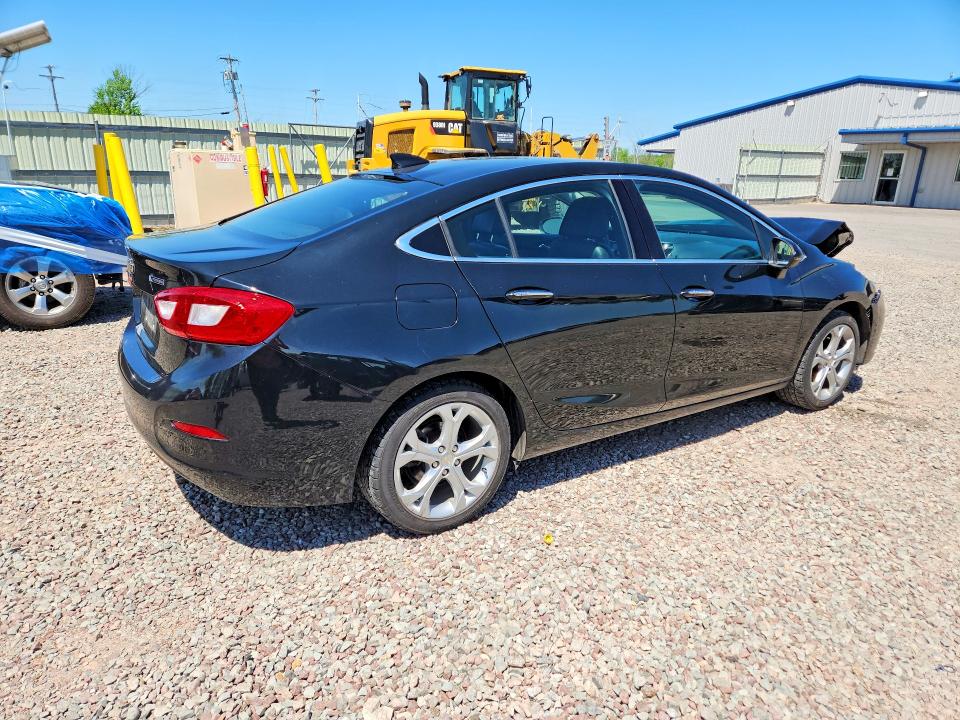 54806046 :رقم المزاد ، 1G1BF5SM2H7111522 vin ، 2017 Chevrolet Cruze مزاد بيع