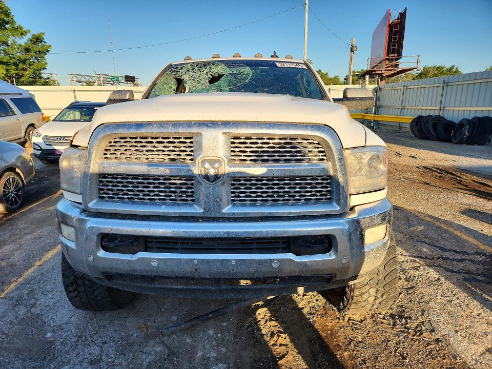 52179546 :رقم المزاد ، 3C6UR5FJ2JG106930 vin ، 2018 Ram 2500 مزاد بيع