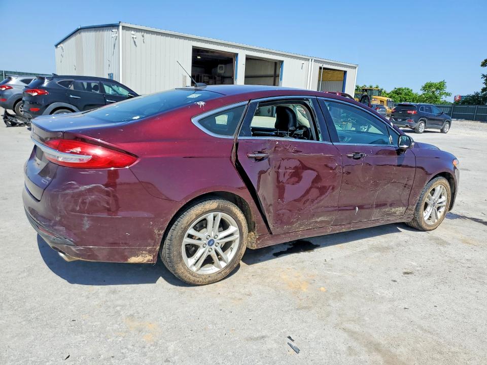 53181756 :رقم المزاد ، 3FA6P0HD7JR202788 vin ، 2018 Ford Fusion مزاد بيع