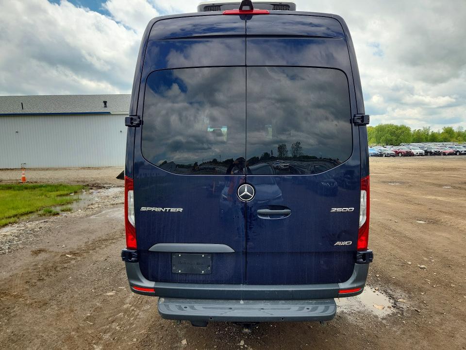52899836 :رقم المزاد ، W1W4NCVYXRT175990 vin ، 2024 Mercedes-benz Sprinter مزاد بيع