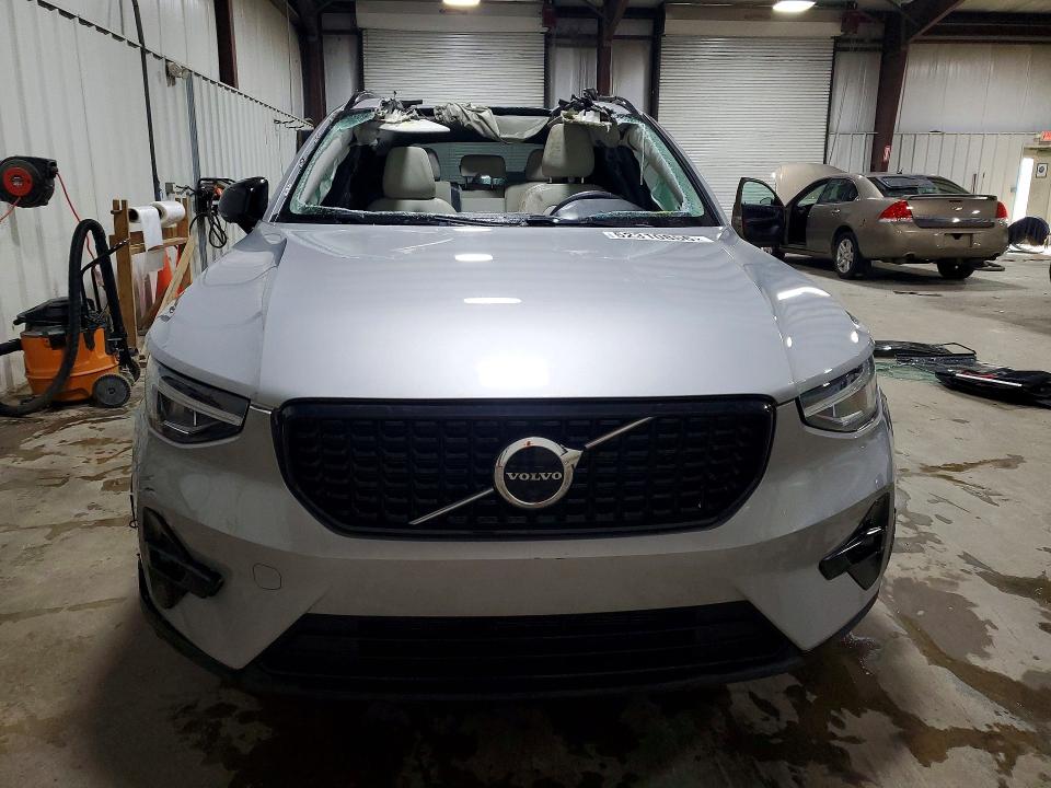 Продажа на аукционе авто 2023 Volvo Xc40, vin: YV4L12UW8P2911760, номер лота: 52310856