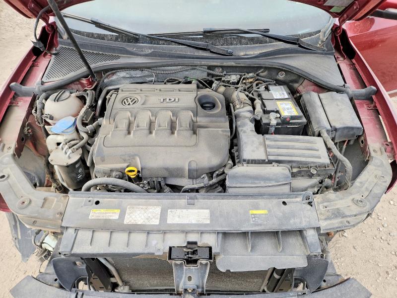 53446616 :رقم المزاد ، 1VWBV7A38FC033392 vin ، 2015 Volkswagen Passat مزاد بيع