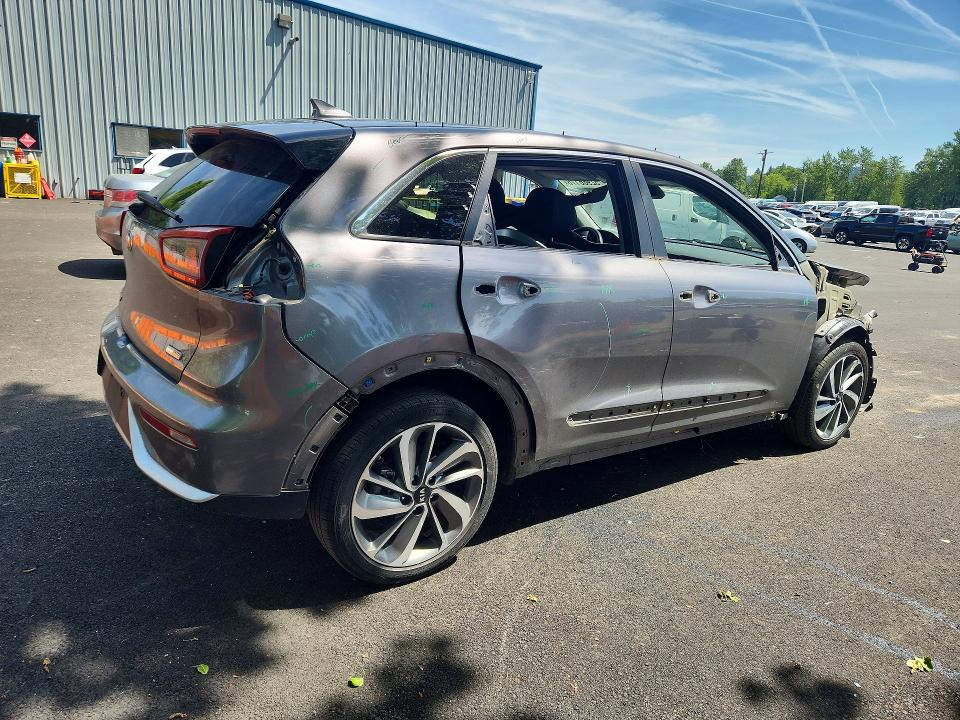 2017 Kia Niro მანქანა იყიდება აუქციონზე, vin: KNDCE3LC8H5075257, აუქციონის ნომერი: 52986176