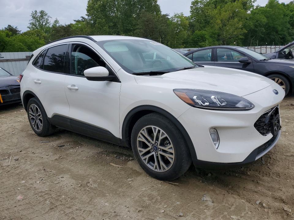 51888486 :رقم المزاد ، 1FMCU0H68MUB15353 vin ، 2021 Ford Escape مزاد بيع